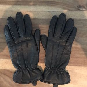 Leather touch screen gloves